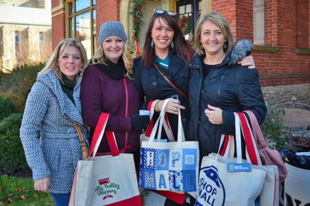 Shop Small Every Saturday During The Days of Holly Shopping in Downtown Fort Wayne